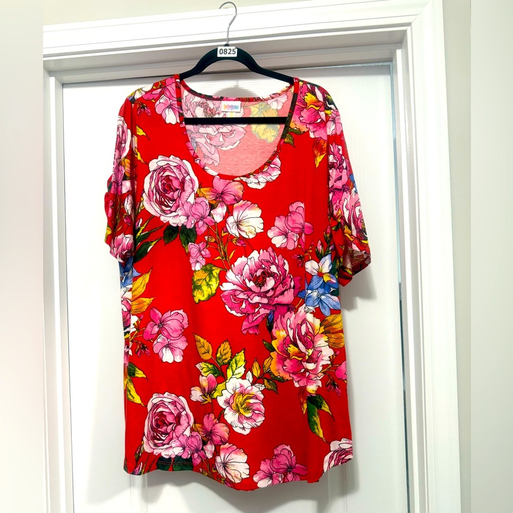 LuLaRoe 3XL Floral Red Women's Morgan Top